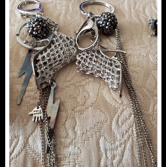 Silvertone Shoe Handcrafted KEYCHAIN/CHARM - Picture 4 of 4